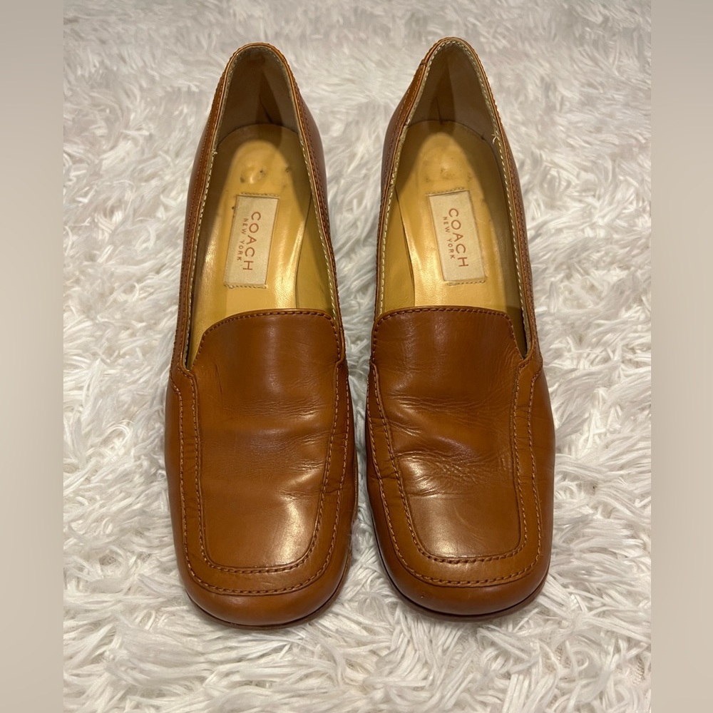 Coach leather shoes size 7B
